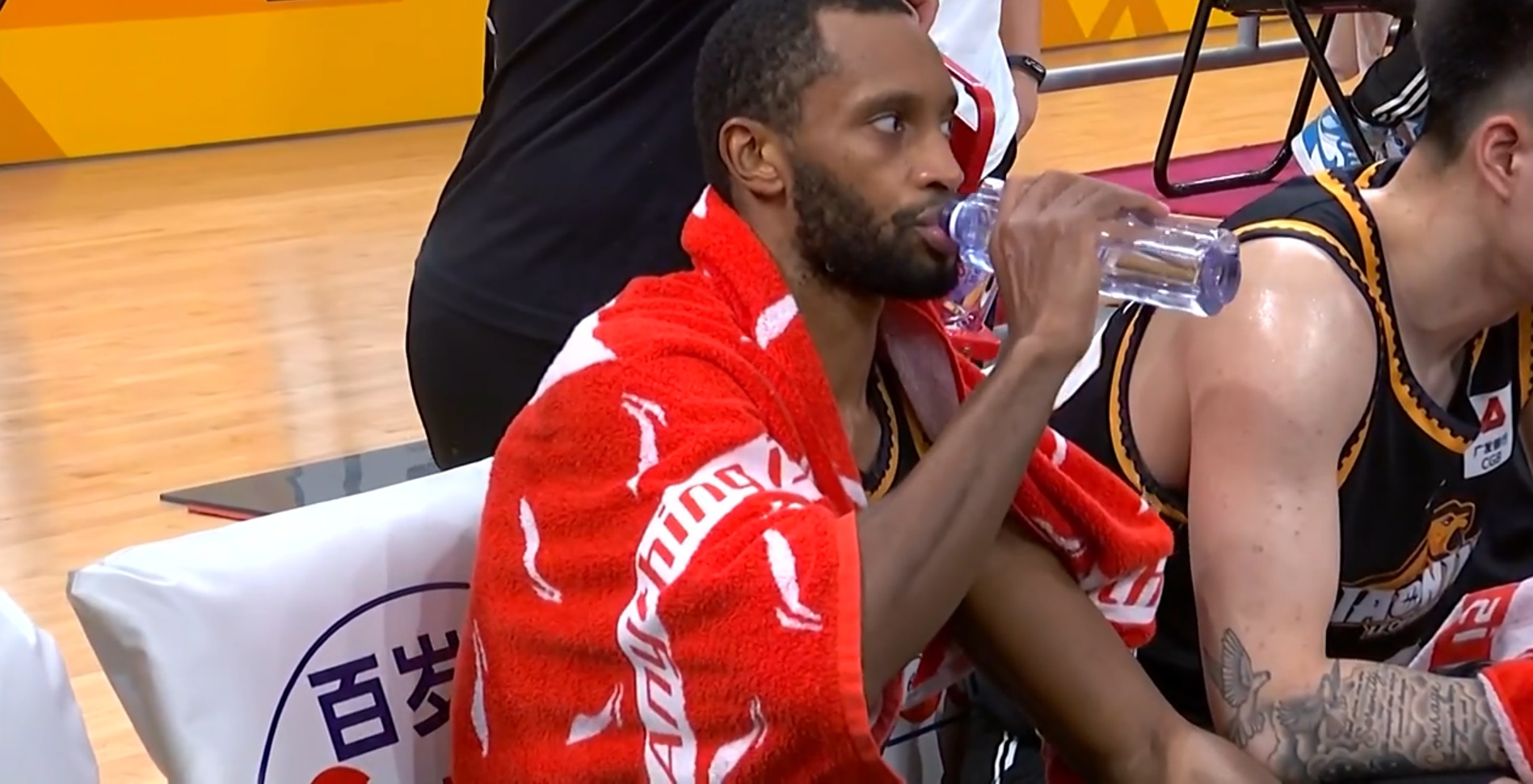 欧冠窗口期再迎强敌,江苏男篮手感冰凉,主帅态度——值得警惕,官宣口径保持一致 欧冠窗口期再迎强敌,江苏男篮手感冰凉,主帅态度——值得警惕,官宣口径保持一致