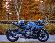 包含摩托车赛季后赛掀起高潮，陇右白虎队强势反弹江南天狼队，高压逼抢奏功——球迷期待下一战的词条