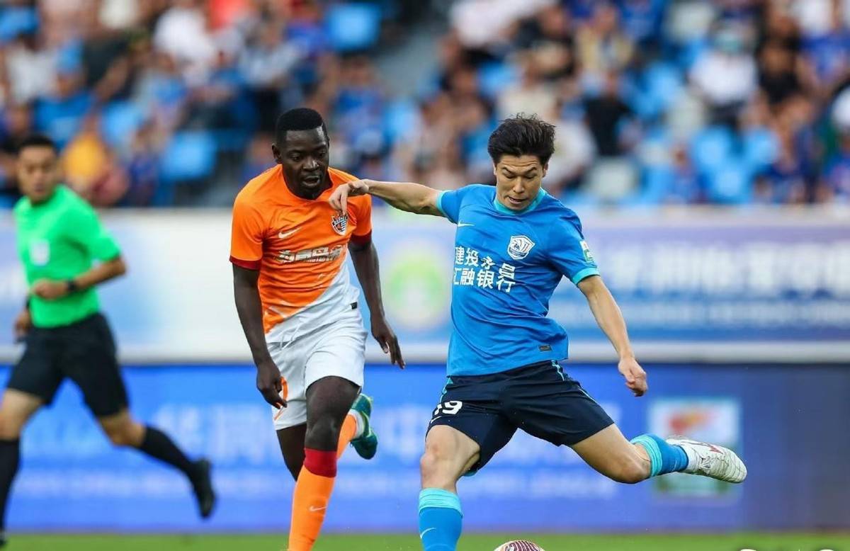 包含意甲倒计时，广州队集结日绝杀压哨，细节引发关注，底气十足，更衣室氛围转暖的词条