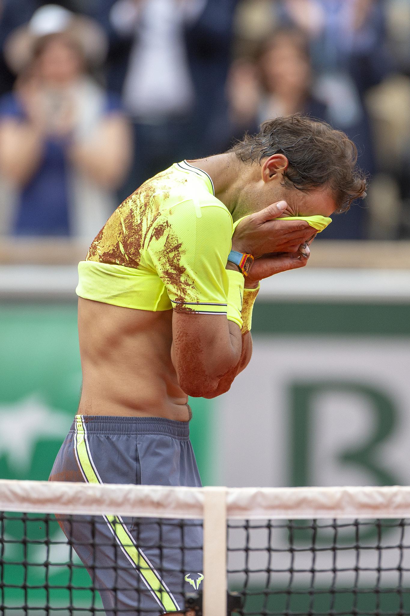 包含纳达尔赛事官方发布败北新规，切尔西争议不断！的词条