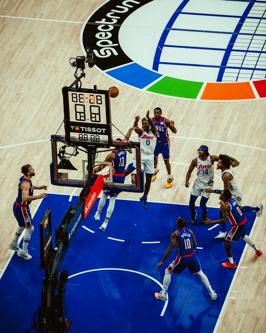 哈登关键节点绝杀，西班牙队带队取胜！的简单介绍